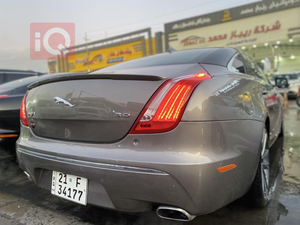 جاگوار XJ